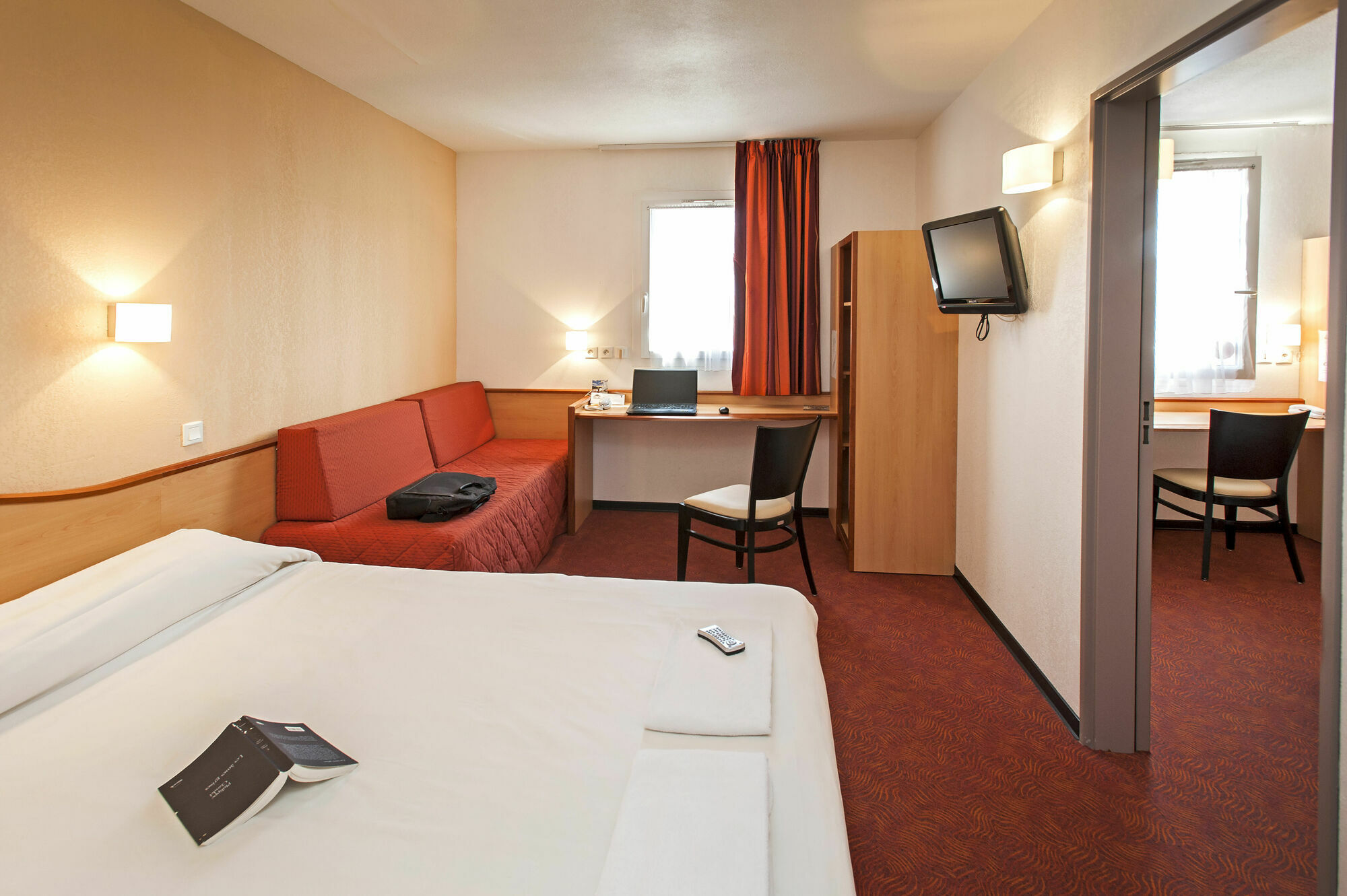 B&B Hotel Rodez Bourran Esterno foto